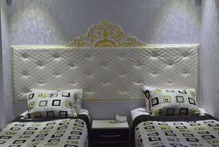 Отель Elegant Boutique Rustaveli Тбилиси Стандартный двухместный номер с 1 кроватью или 2 отдельными кроватями-11