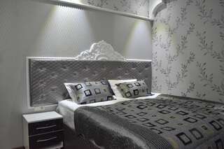 Отель Elegant Boutique Rustaveli Тбилиси Стандартный двухместный номер с 1 кроватью или 2 отдельными кроватями-29